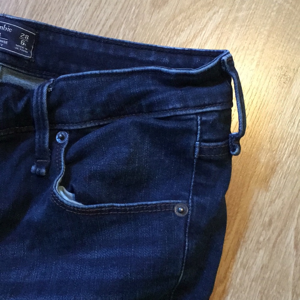 Jeans - Picture 3 of 3